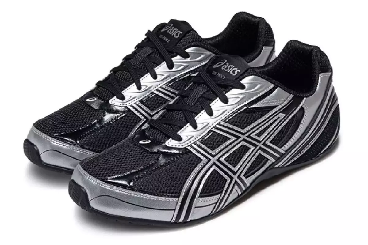 Asics's Bold Entry into the Flat Sneaker Trend with the Gel-Phai Z