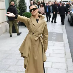 Celebrity Summer Style: Minimalism to Maximalism