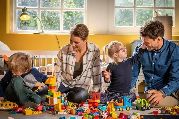 The Ultimate Brick-Building Experience for Family Bonding
