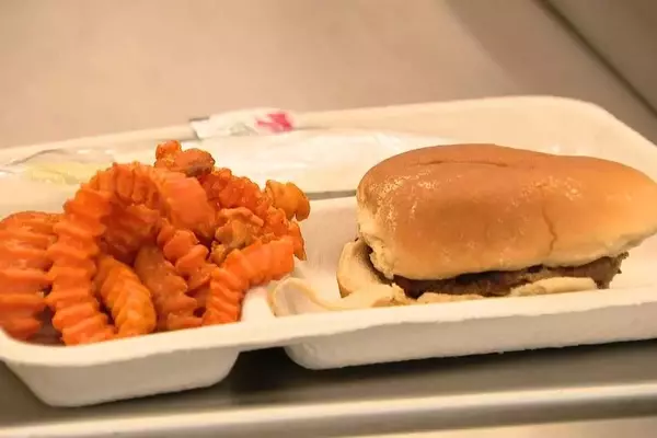 Summer Nutrition Programs Keep Maryland Students Fed During School Break