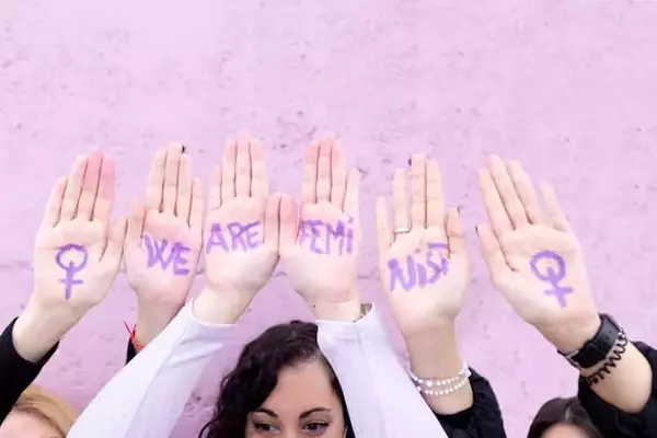 Everyday Feminist Acts: Challenging Gender Norms Through Microfeminism