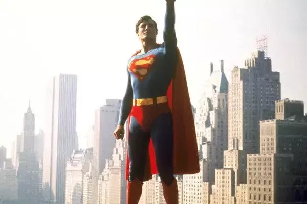 The Evolution of Superman: From Archetype to Romantic Lead