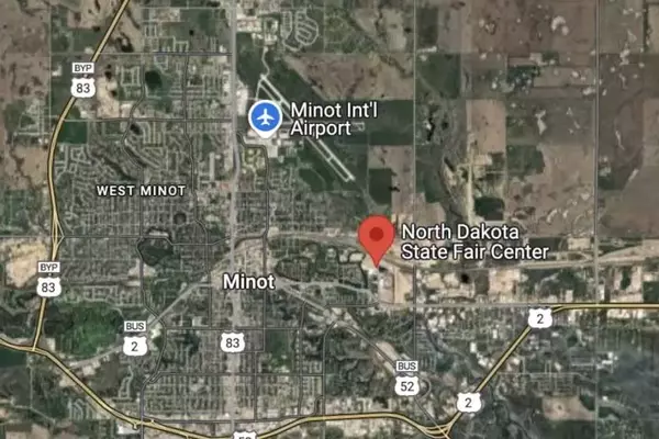 Near Miss: Commercial Airliner and B-52 Bomber's Close Encounter Over North Dakota