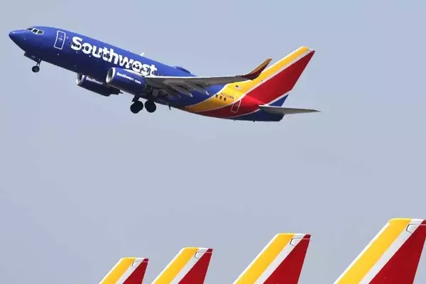 Southwest Flight's Dramatic Descent Averts Mid-Air Catastrophe