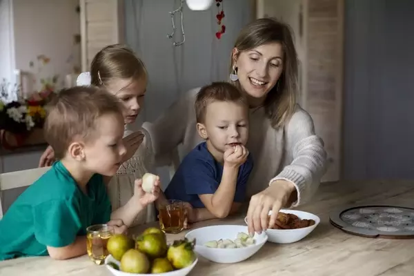 Crafting Nutritious and Appealing After-School Snacks for Children