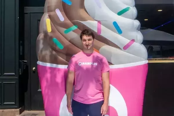 Frozen Yogurt's Resurgence: 16 Handles Leads the Sweet Comeback