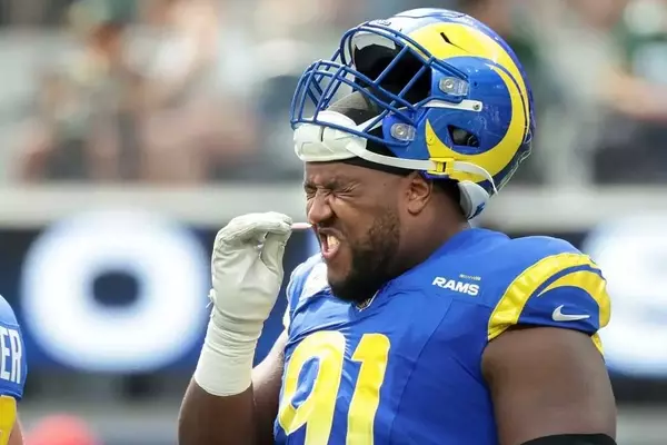 NFL Prohibits Smelling Salts Amidst Safety Concerns and Concussion Risks