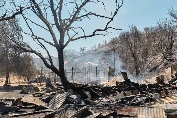 Southern California Battles Expanding Wildfire, Forcing Evacuations