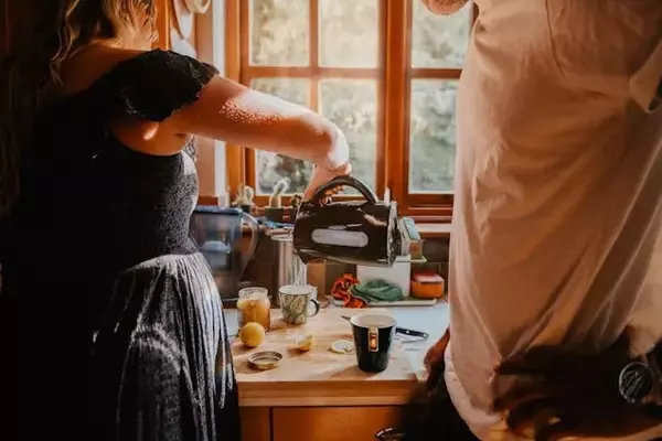 Navigating "Emotional Labor Creep" in Relationships: Achieving Equitable Partnership