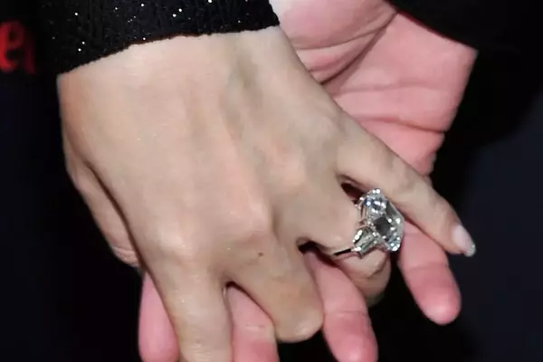Georgina Rodríguez's Engagement Ring Sparks Global Conversation