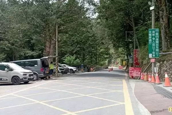 Typhoon Doksuri's Impact on Taiwan: Preparedness and Precautions