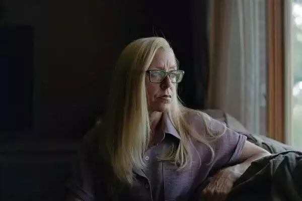 A Tale of Two Layoffs: US vs. Sweden's Social Safety Nets