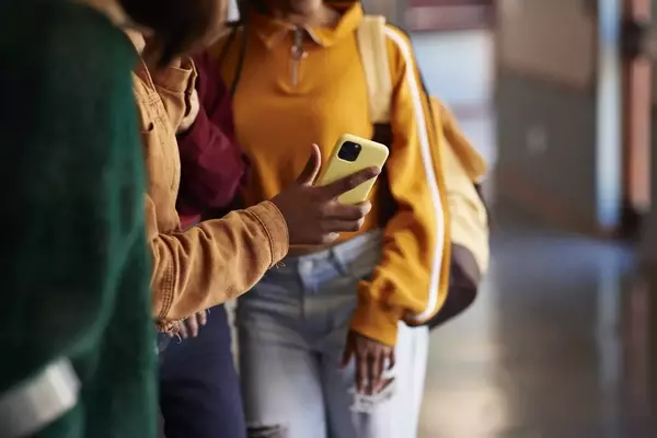 Instagram Launches School Program to Combat Cyberbullying