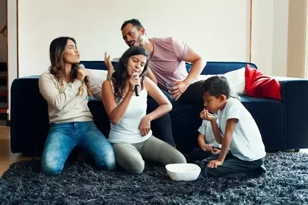 Unleash Your Inner Pop Star: A Review of the “Grab The Mic” Karaoke Board Game