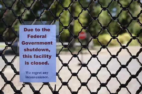 Senate Impasse Leaves Federal Workers Without Pay Amidst Prolonged Shutdown