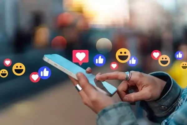 Three Minutes to Boost Hope and Reduce Stress: The Power of Inspiring Social Media Content