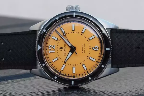 Hands-On Review: Clemence Photic MKII Divers Impress