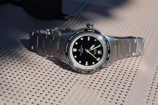 Alcadus Voyager Worldtimer GMT: A Traveler's Companion in Rhodes