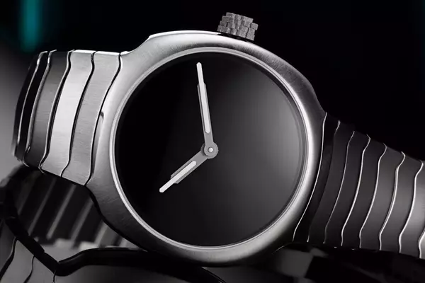 H. Moser & Cie. Unveils the Streamliner Genesis 2, a Vantablack Masterpiece