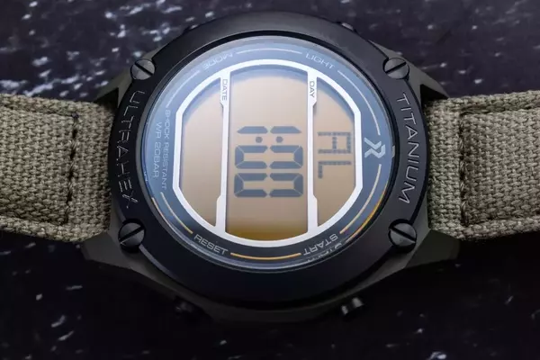 RZE UTD-8000-CKG: A Modern Nod to 90s Digital Watches