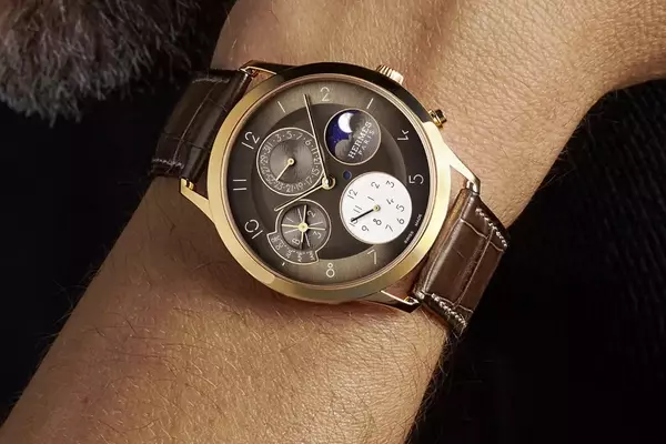 Hermès Unveils Rose Gold Slim d'Hermès Quantième Perpétuel with Brown Dial