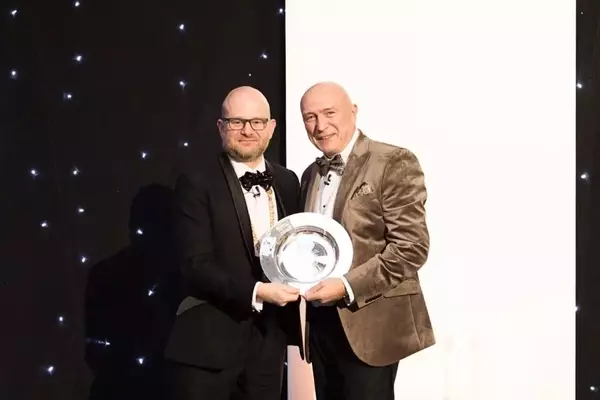 Gary Wroe Honored with NAJ Chair's Award for Outstanding Contributions to UK Jewellery Industry