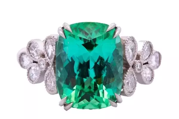 Platinum's Enduring Allure: A Comprehensive Guide to Holiday Jewelry Trends