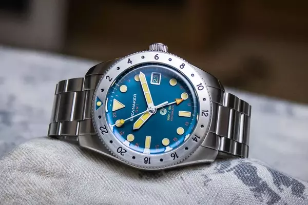 Spinnaker Croft 39 GMT Automatic: A Journey Through Time and Style