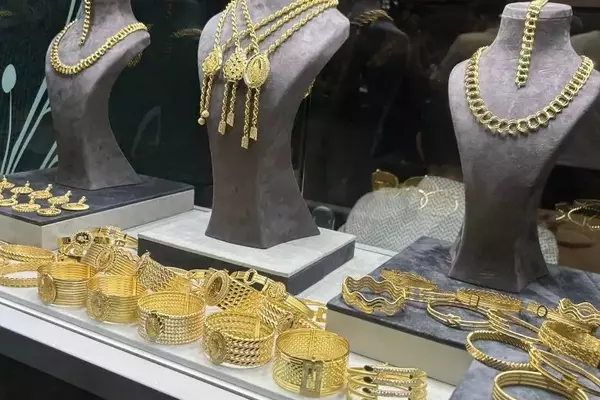 Precious Metals Market: Gold, Silver, and Platinum Reach Unprecedented Highs, Positive Outlook for 2026