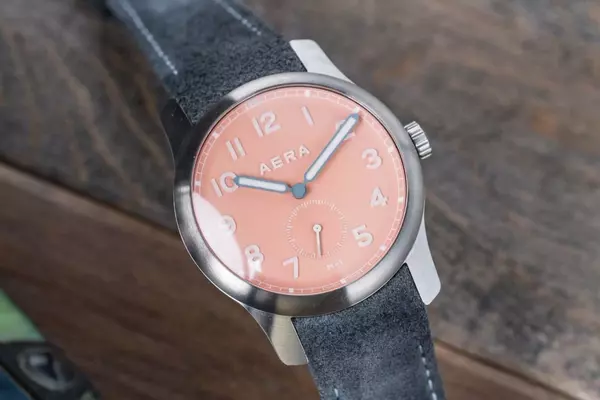 Aera M-1 Dune: A Modern Watch with Understated Elegance