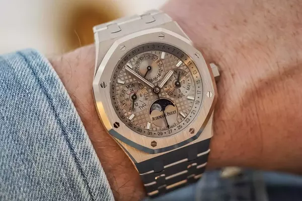 Leading Calendar Timepieces of 2025