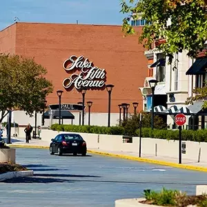 Saks Global Nears Bankruptcy Amid Leadership Change