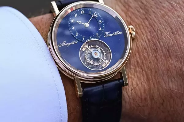 Breguet Classique Tourbillon Sidéral 7255: A Masterpiece of Horological Innovation