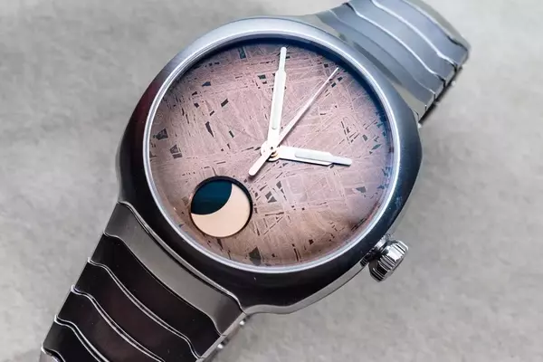H. Moser & Cie. Streamliner Perpetual Moonphase Concept Meteorite Watch: A Celestial Masterpiece