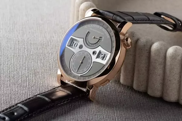 A. Lange & Söhne Zeitwerk Date in Rose Gold: A Masterpiece of Mechanical Innovation