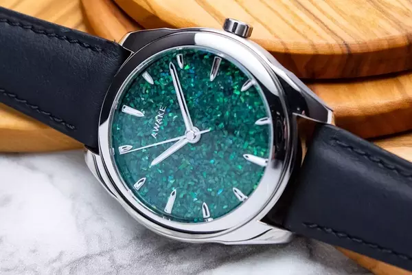 Awake Sơn Mài Fragments: A Fusion of Global Craftsmanship in Horology