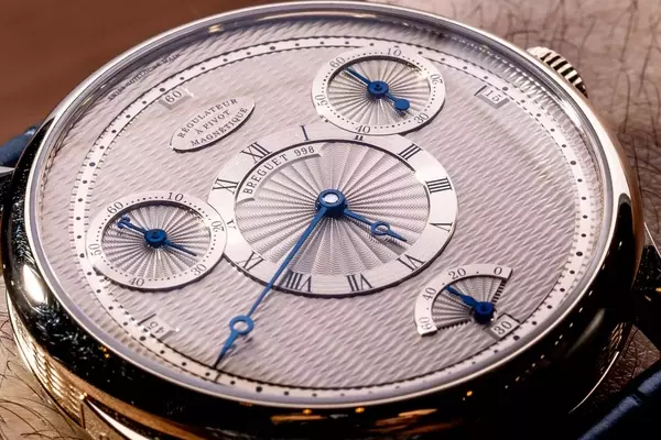 Breguet Classique 7225: A Fusion of Timeless Elegance and Cutting-Edge Horology
