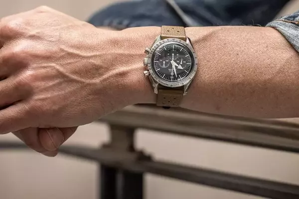 The Enduring Appeal of Analog Watches in a Digital Age