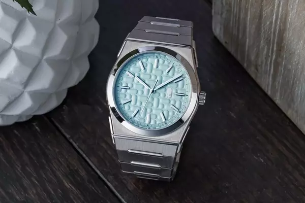 Louis Erard 2340: A New Direction in Integrated Sports Watches