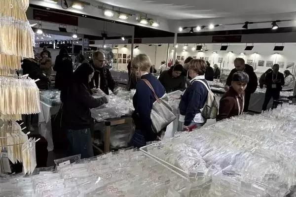 Jewellery & Watch Show Addresses Silver Price Volatility