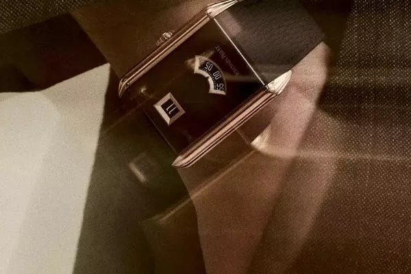 Audemars Piguet Unveils Neo Frame Jumping Hour: A Modern Homage to 1920s Design