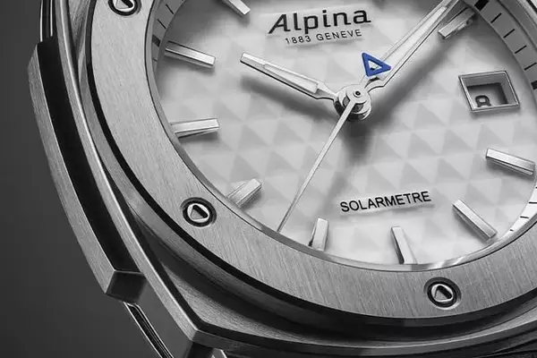 Alpina Debuts Alpiner Extreme Solarmetre: A New Era of Solar-Powered Timekeeping