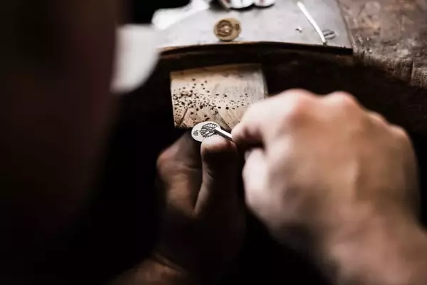 Deakin & Francis: Two Centuries of Enduring Craftsmanship