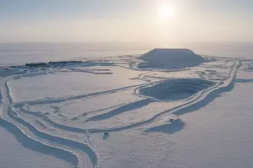 De Beers Workforce Adjustments at Gahcho Kué Mine Amidst Expansion Halt