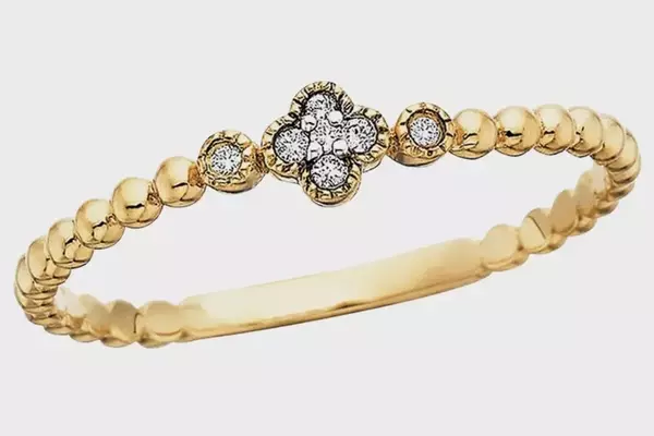 January's Top-Selling Jewelry: Customized Rings, Lab Diamonds, and Gold Chains