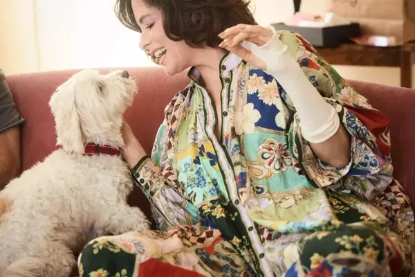 Parker Posey's Style: A Blend of Humor and Feminism