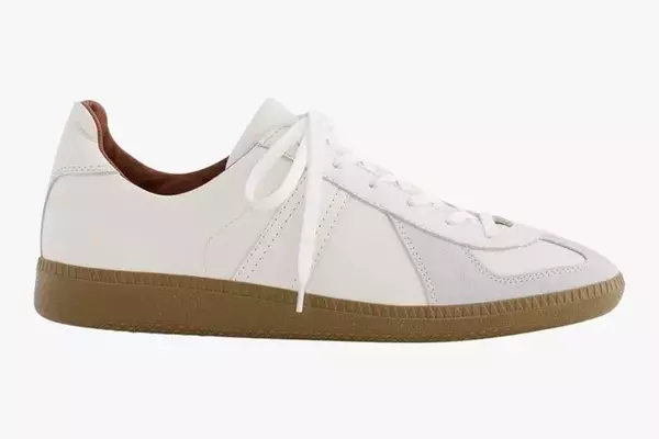 The Ultimate Guide to Business Casual Sneakers for Men