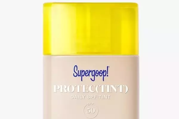 The Ultimate Guide to Tinted Sunscreens: Blending Protection and Perfection