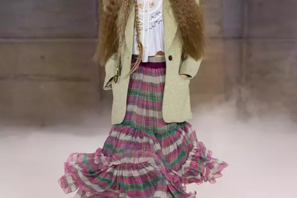 Chloe's Fall 2026 Ready-to-Wear Collection: A Comprehensive Overview