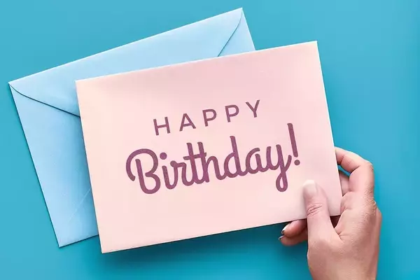 The Birthday Card Dilemma: Jewelers' Mixed Approaches to Customer Engagement